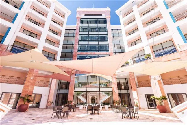 Hilton Vilamoura As Cascatas Golf Resort & Spa — Accommodation