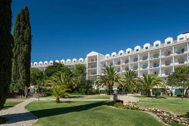 Penina Hotel & Golf Resort — 7 Nights, 7 Rounds — photo 4